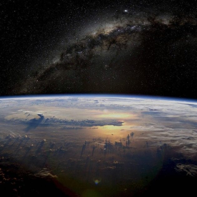 terre espace galaxie hubble télescope