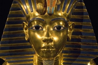 Toutankhamon sarcophage momie dague météorite