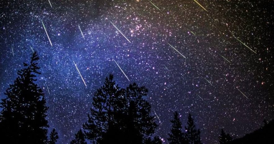 perséides juillet août été pluie de météorites météores ciel