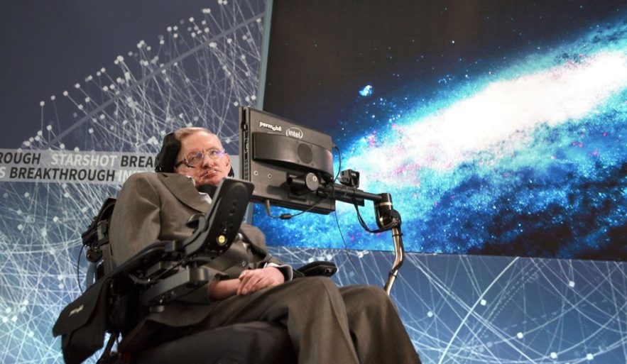 stephen hawking dans l'espace menace extraterrestre