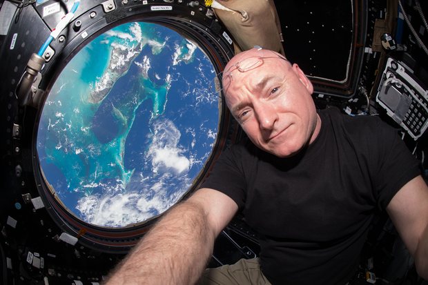 astronaute iss américan vision
