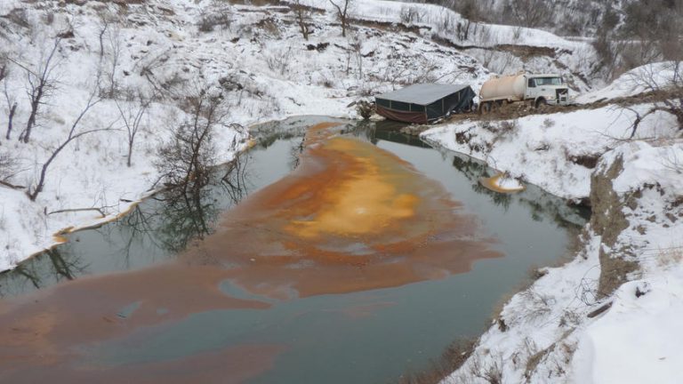 fuite massive pétrole