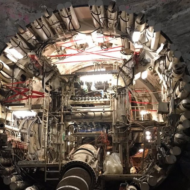 tunnel sous terrain elon musk revolution transports