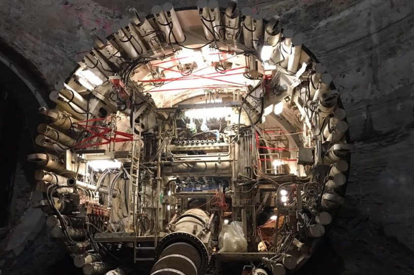 tunnel sous terrain elon musk revolution transports