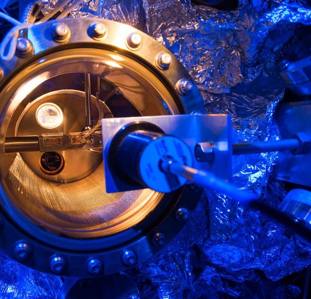 IBM atome microscope à effet tunnel disque dur stockage données Scanning Tunneling Microscope STM