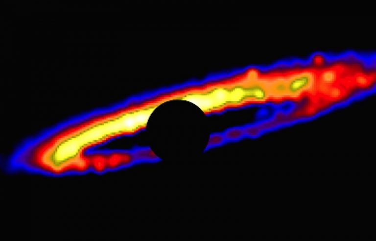 nesvold disque depris etoile planète