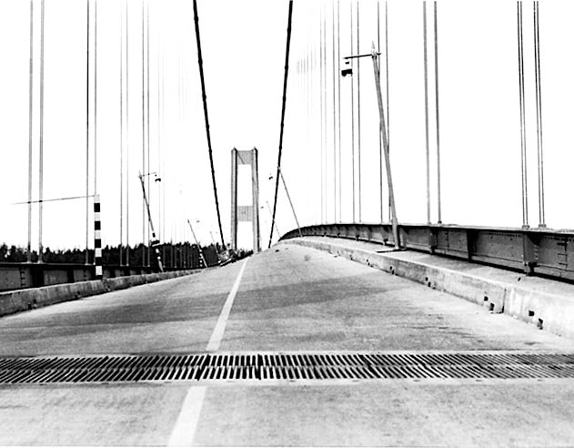 pont resonance tacome détroit narrows 1940