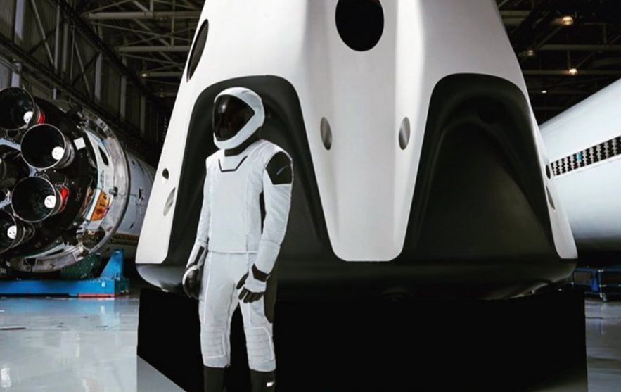 spacex combinaison spatiale pressurisee