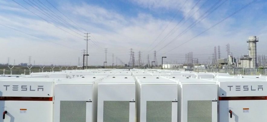 tesla batterie stockage energie propre renouvelable lithium ion australie