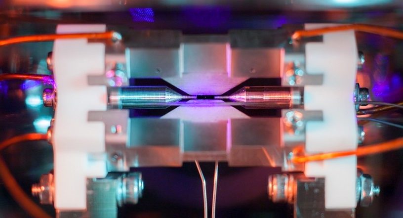 piege ion atome strontium