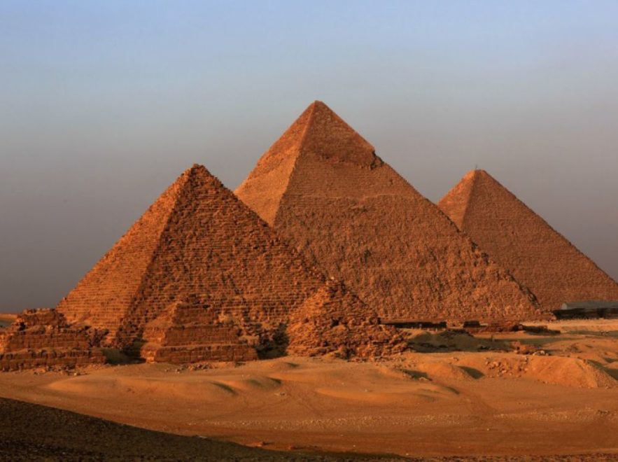 pyramides alignement egypte equinoxe