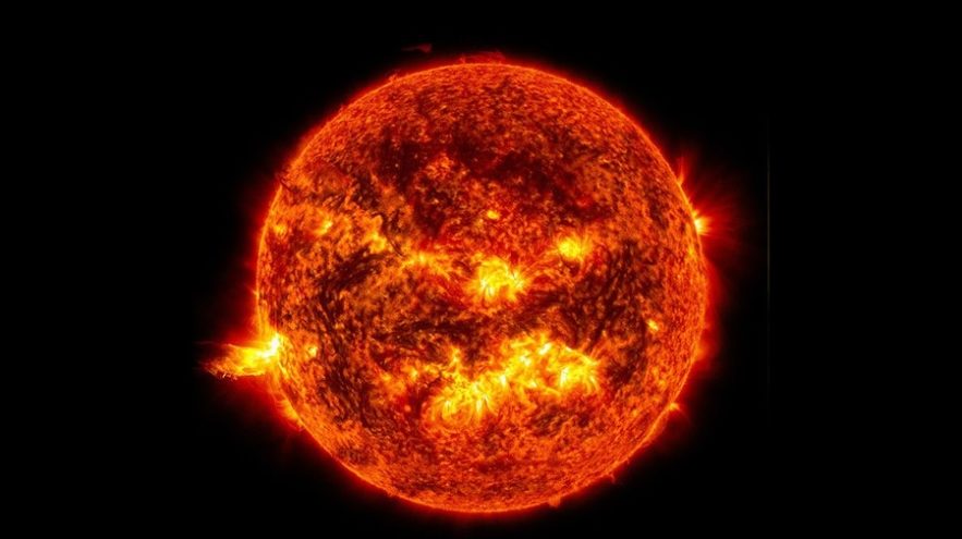 soleil couronne solaire stereo-A
