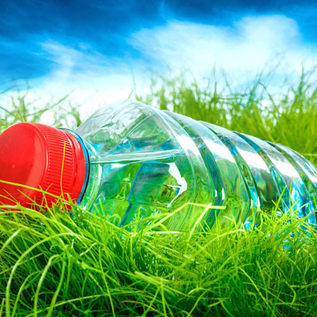 nouveau procede fabrication bioplastique microorganismes bouteille plastique