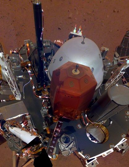 sonde nasa insight mars zone travail panneaux solaire energie vent