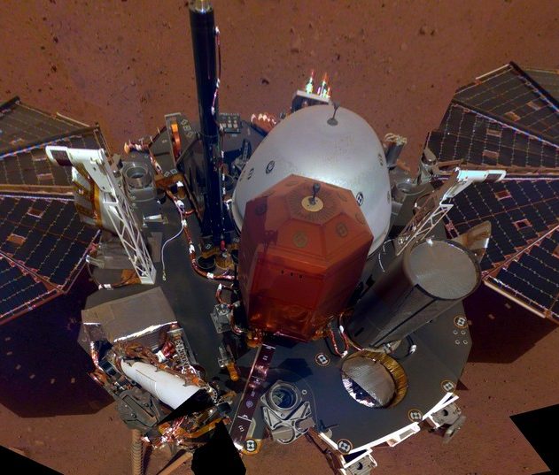 sonde nasa insight mars zone travail panneaux solaire energie vent