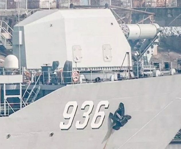 navire guerre chinois chine railgun canon monte bateau flotte navale canon electrique puissance electromagnetique
