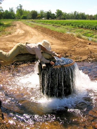 plastique microplastiques contamination eaux eau souterraine planète environnement