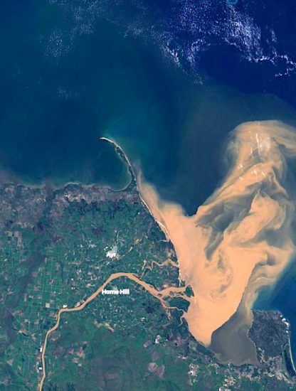 grande barriere corail vague eau polluee