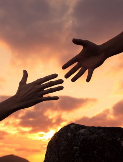 main valeur morale moralité éthique société bras lumiere soleil