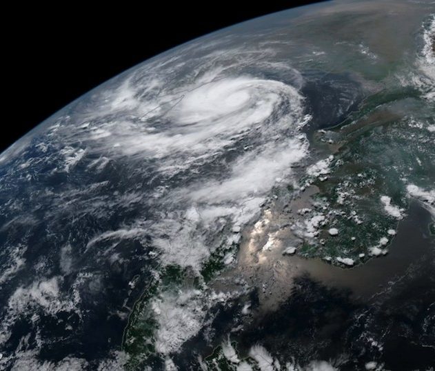 cyclone tempete ouragan inde evacuation extreme