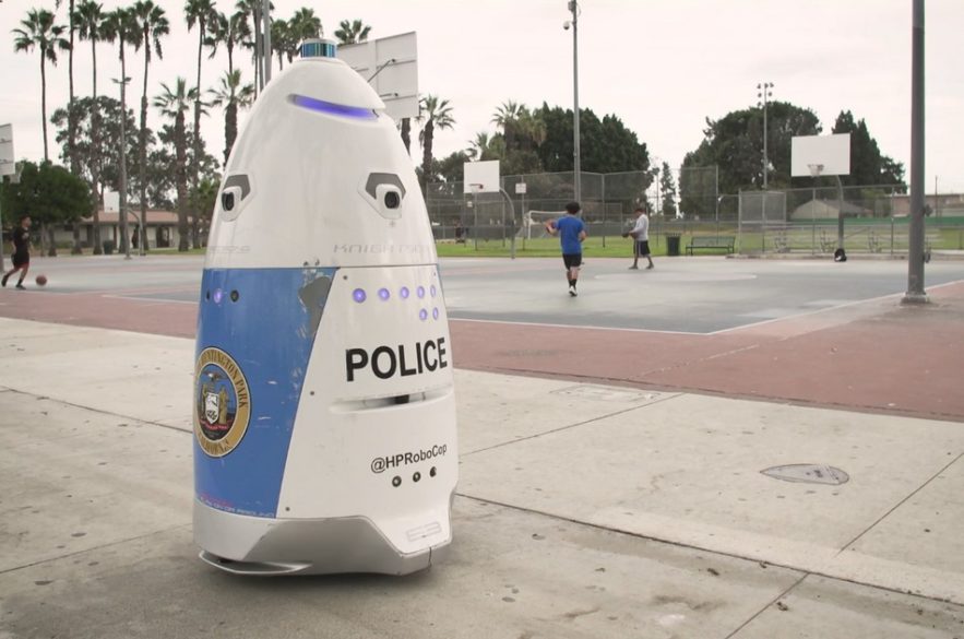robot patrouille police parc los angeles