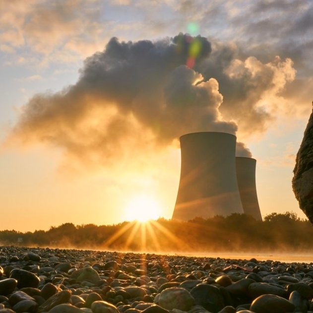 centrale nucleaire tour refroidissement