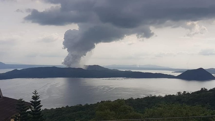 eruption taal