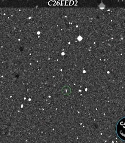 petit satellite naturel temporaire terre 2020