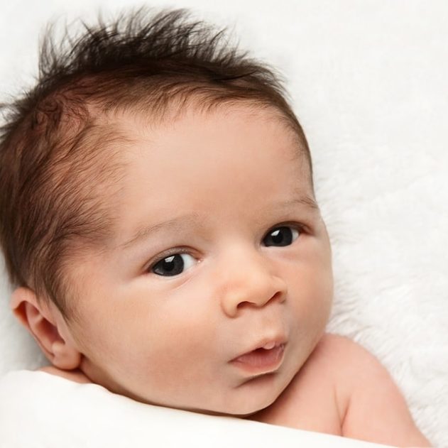 bebe cheveux
