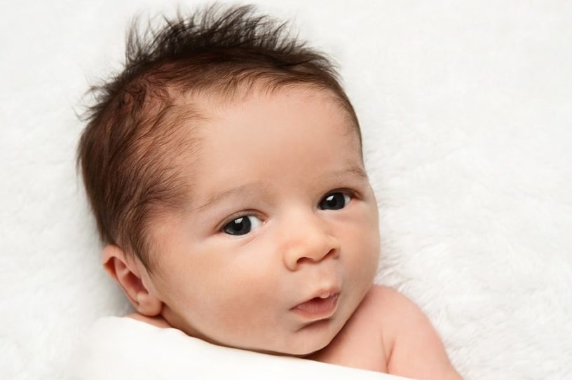 bebe cheveux