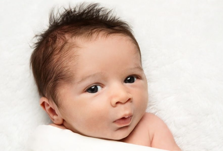 bebe cheveux