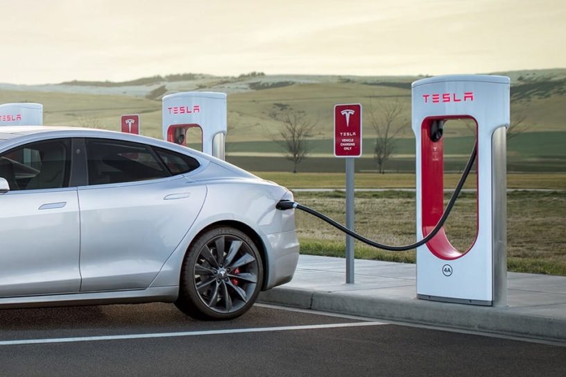 bug superchargeur tesla europe véhicules électriques