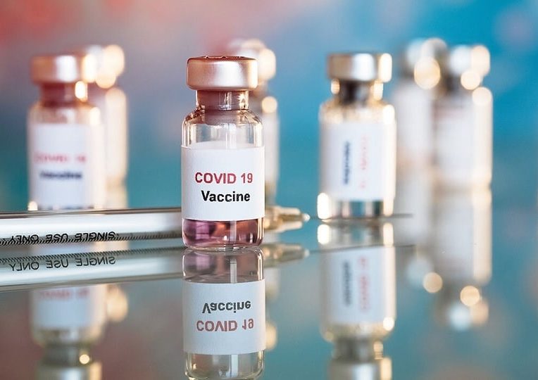 COVID vaccins candidats hommes vulnérables VIH couv