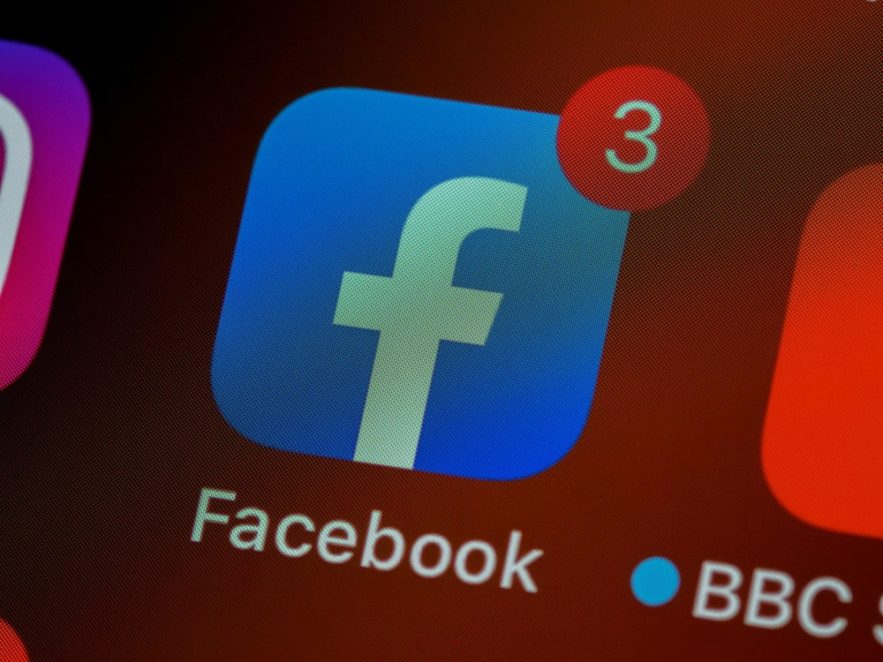 facebook interdiction négationnisme holocauste