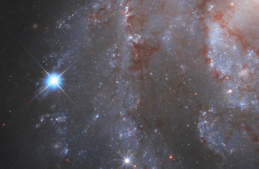 hubble capture images explosion étoile supernova