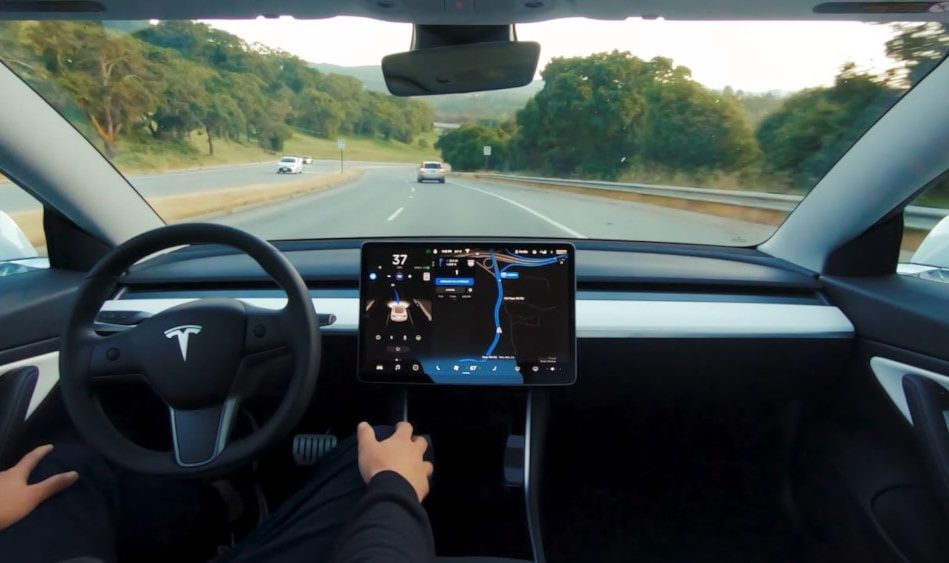 pilotage automatique tesla full self-driving