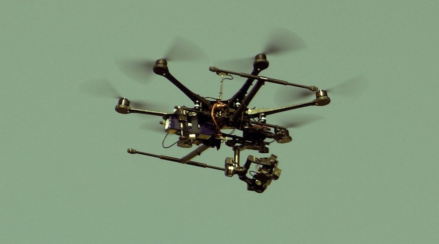 royaume-uni drone combat autonome ia muni deux fusils