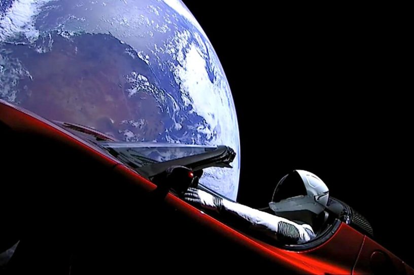 starman premier vol rapproche mars tesla roadster