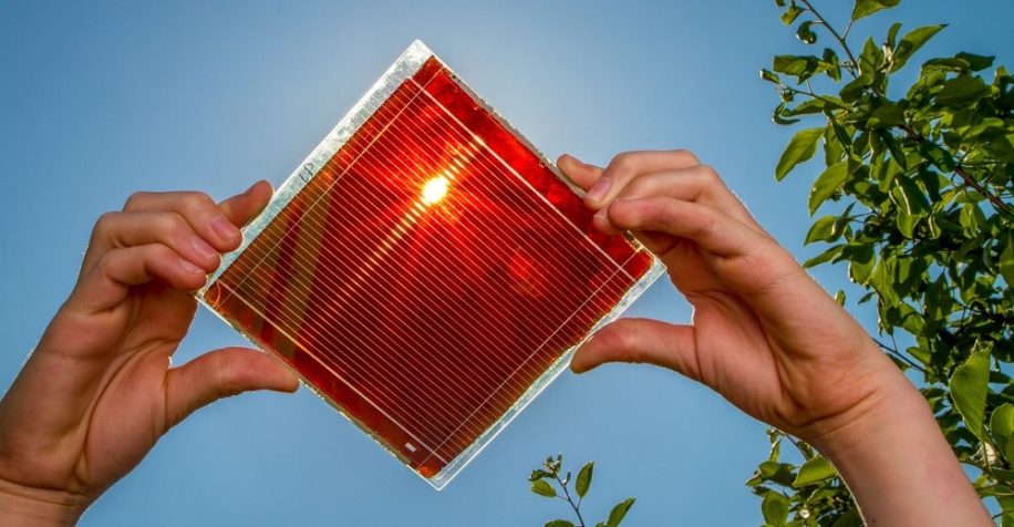energie solaire intelligence artificielle prediction meilleurs materiaux