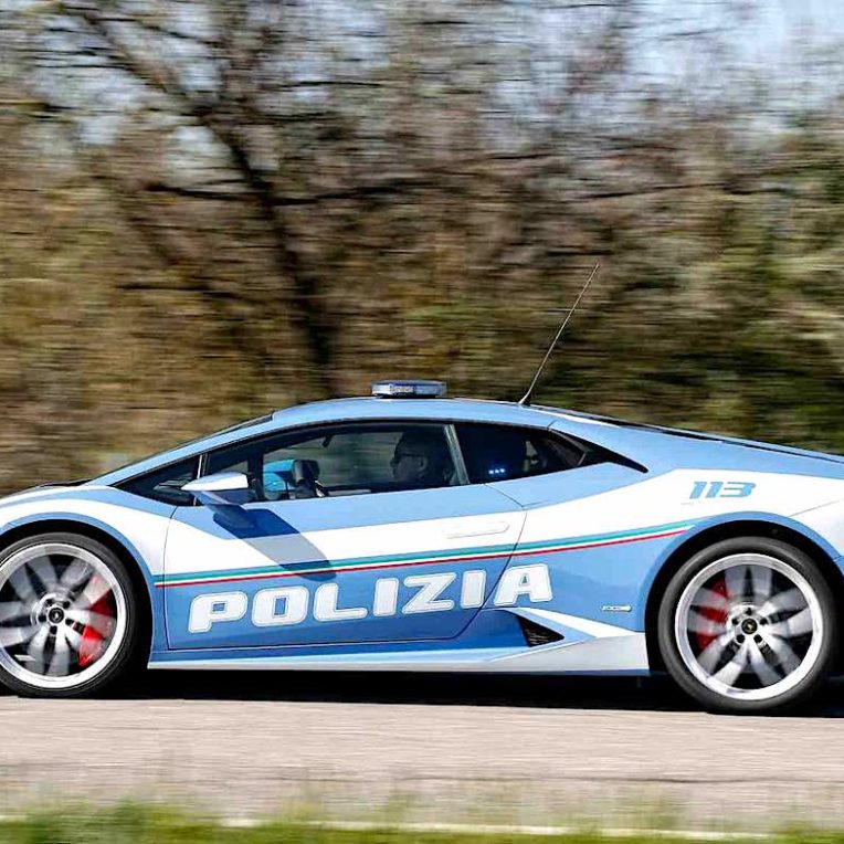 police italienne lamborghini huracan transport organes
