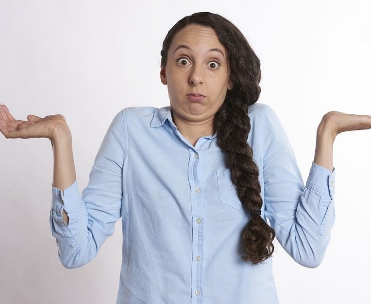 pourquoi femmes confondent plus souvent droite gauche couv