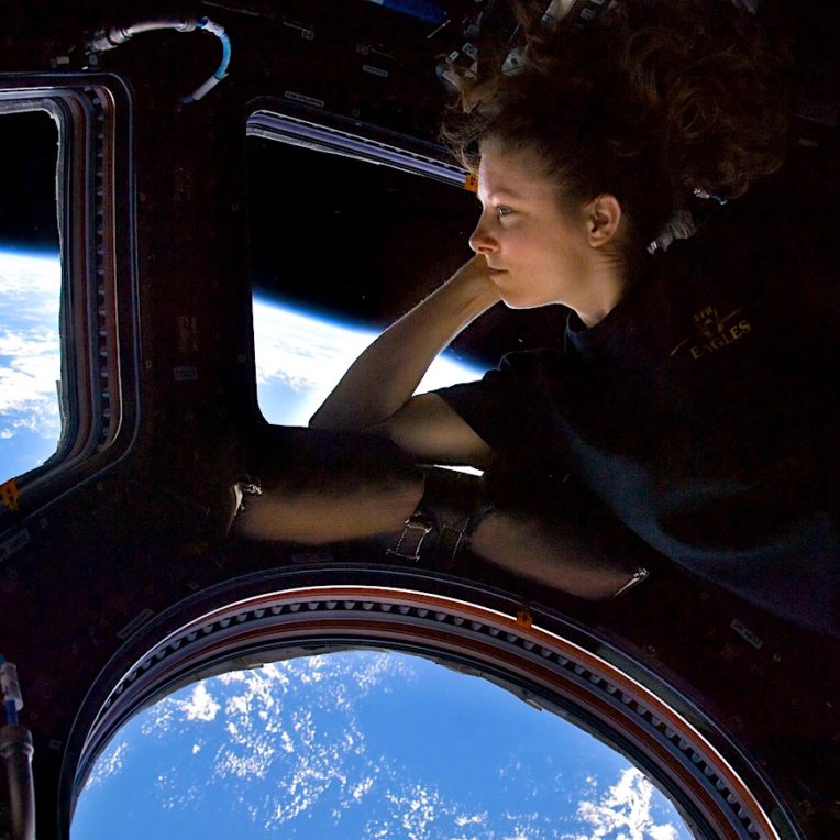 principal mecanisme responsable problemes sante astronautes