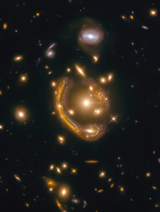 anneau fusion amas galaxies