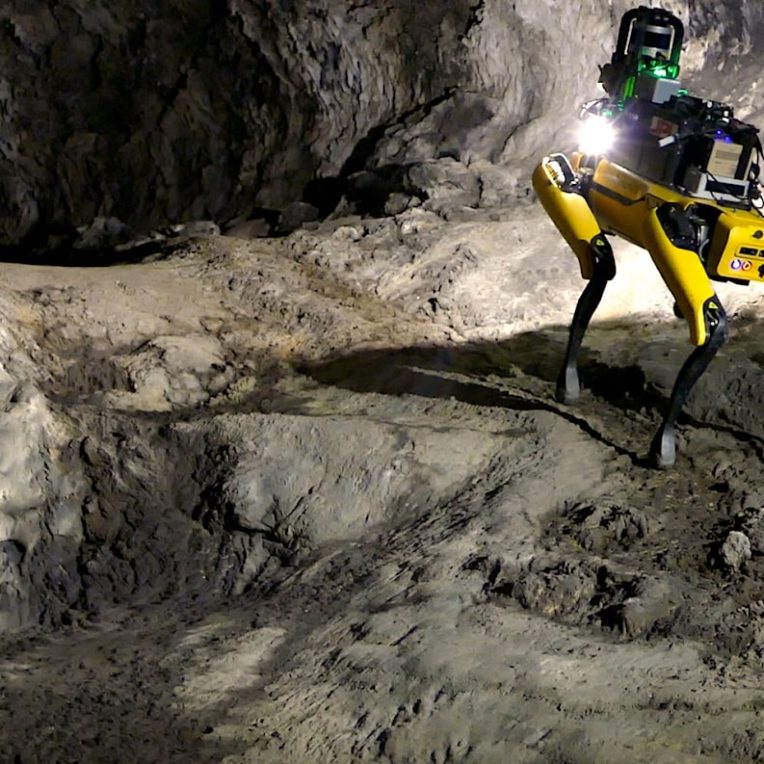 chien robot boston dynamics au-spot exploration mars
