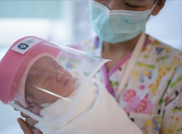covid19 bebe nait anticorps protecteurs après accouchement mere infectee