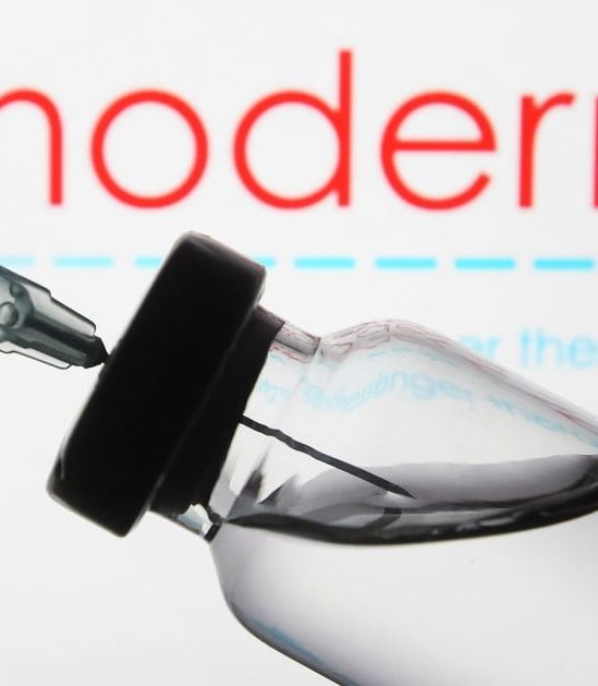 moderna vaccin protege totalement formes graves covid-19