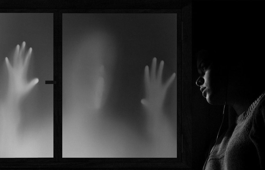 etude explique pourquoi personnes entendent voix morts