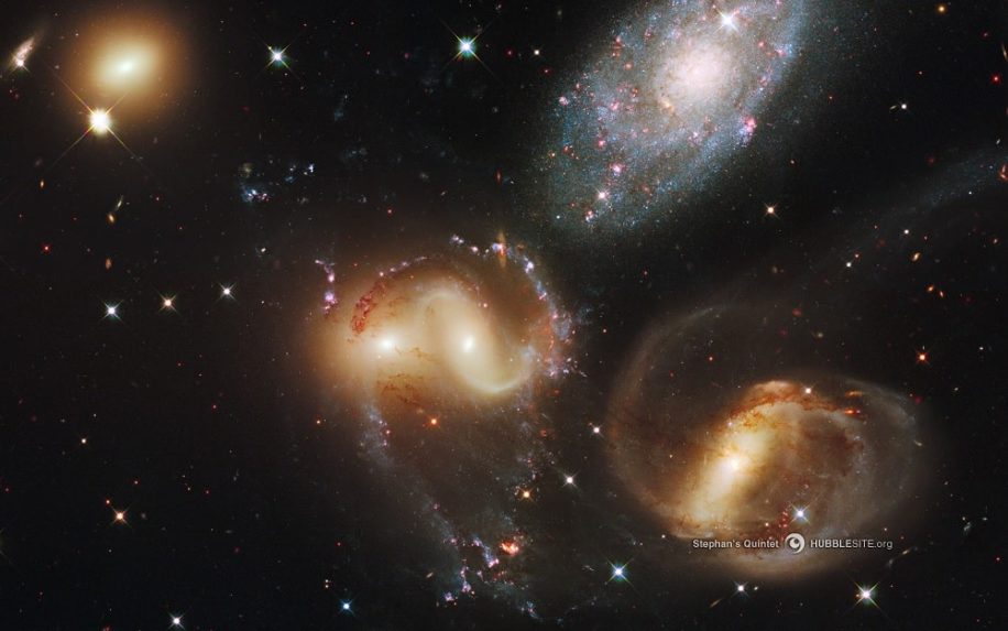 pourquoi galaxies differentes formes