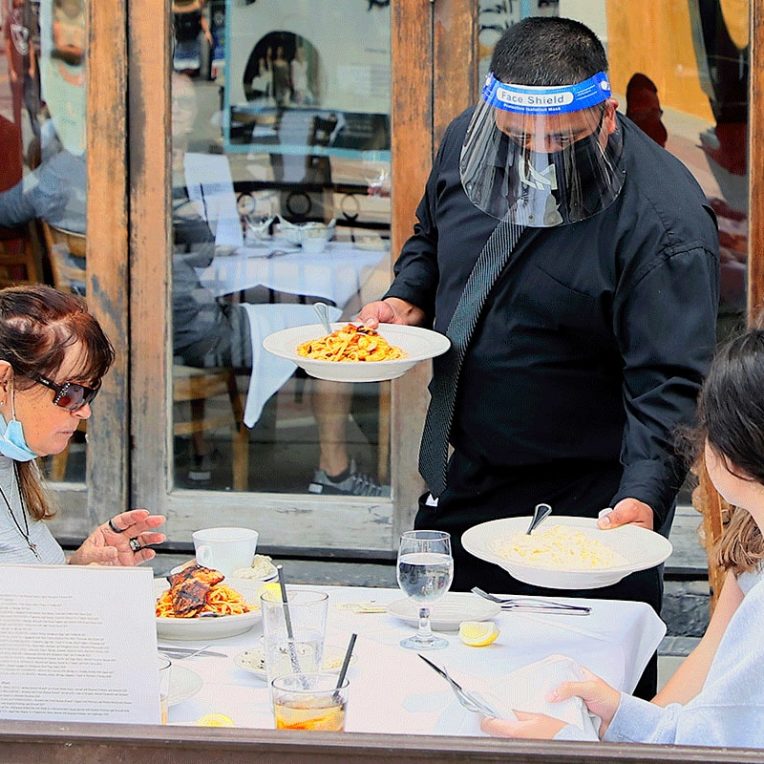 risques covid-19 restaurants