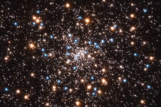 astronomes decouvrent amas trous noirs dans amas globulaire